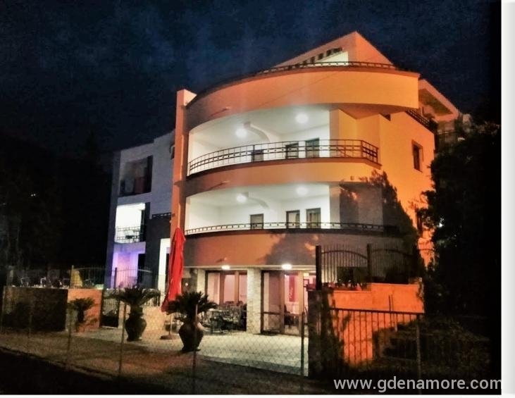 Villa M